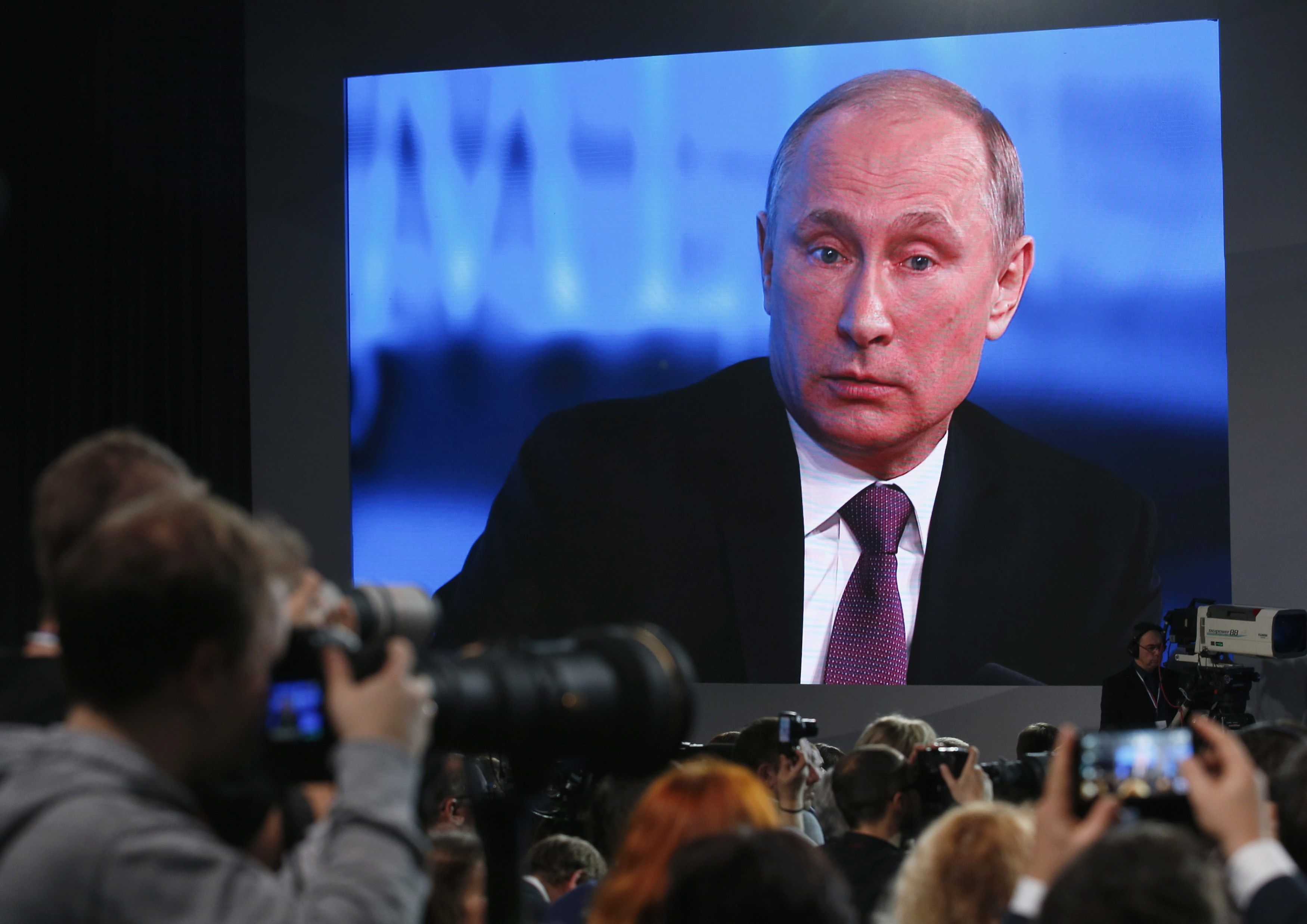 Путин заявил о необходимости с начала 2021 года вести мониторинг реализации нацпроектов
